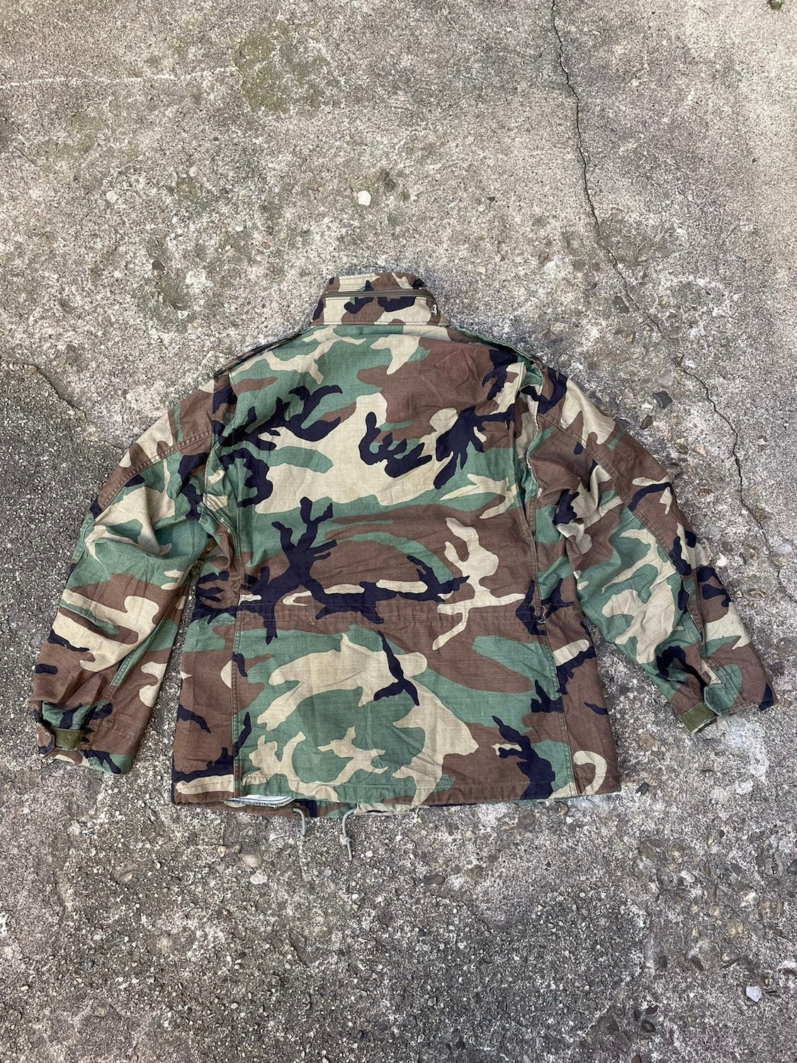 1990's US Military Woodland Camo M65 Cold Weather Field Jacket - L