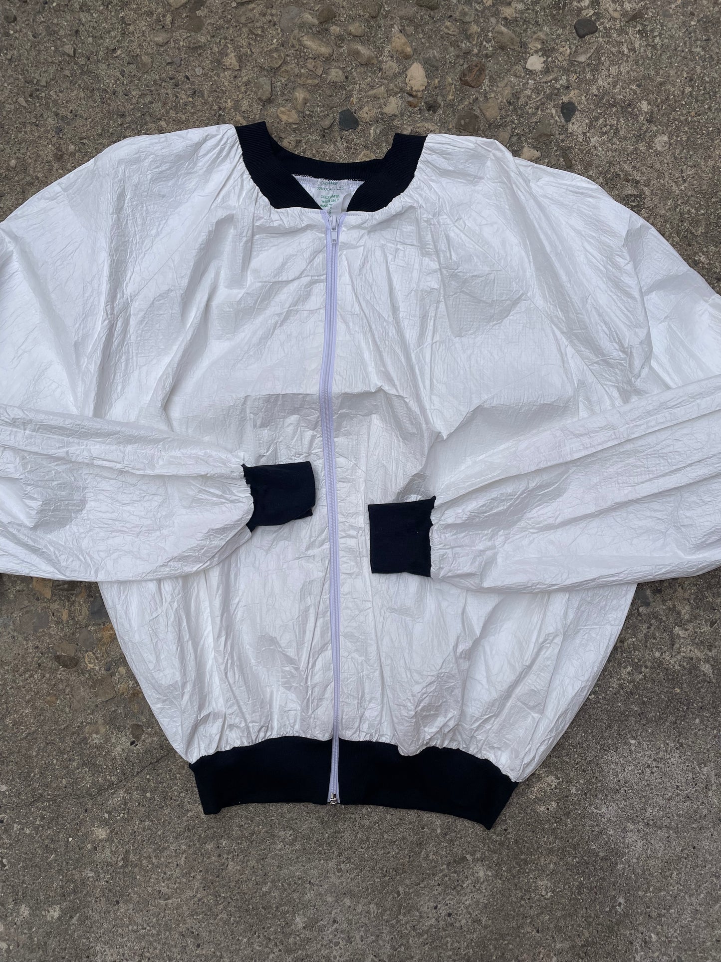 1980's/1990's Rogers Communications 'Pumpkin Patrol' Tyvek Jacket - L