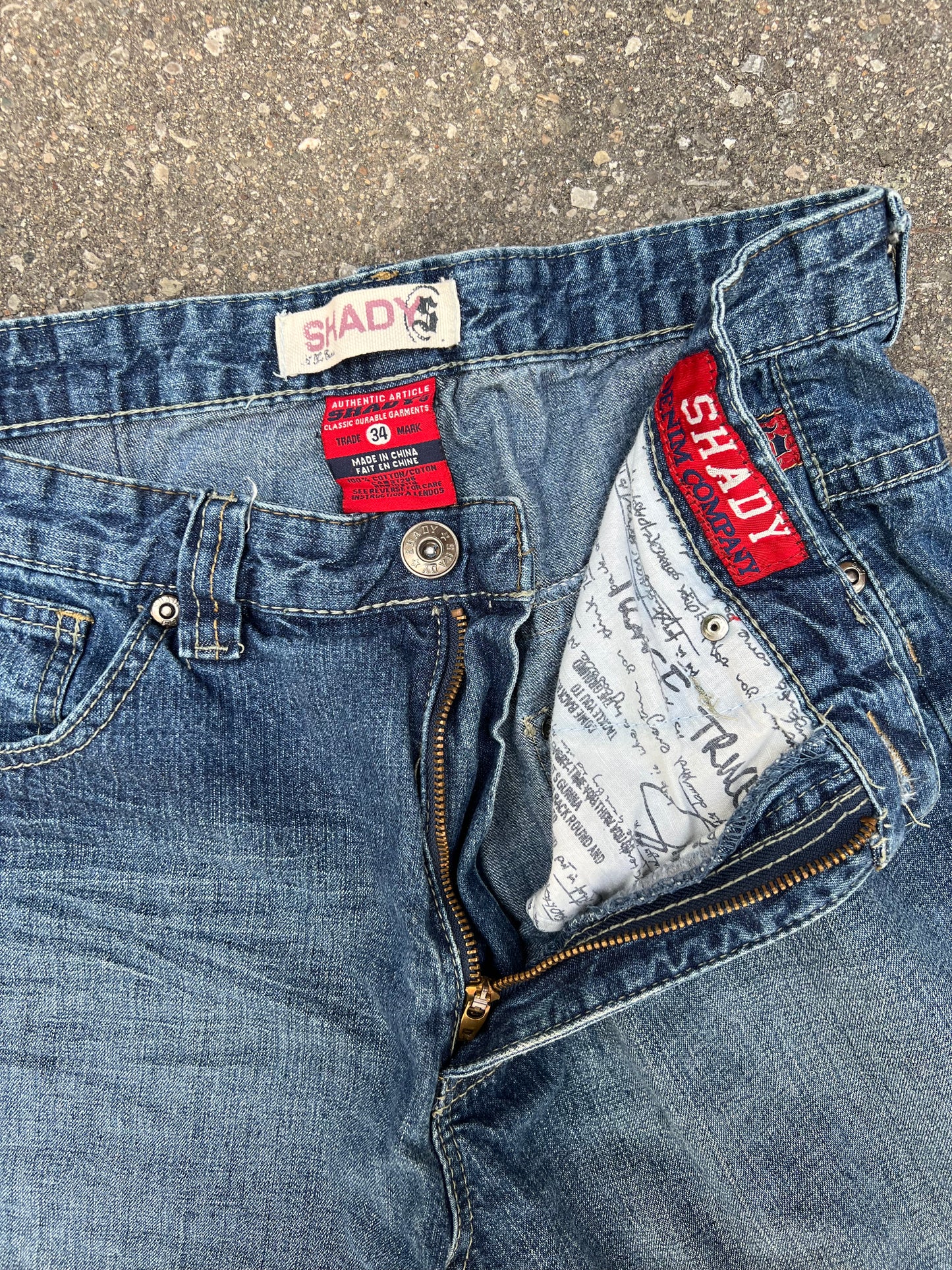 2000's Shady Baggy Faded Denim Jean Shorts - 34