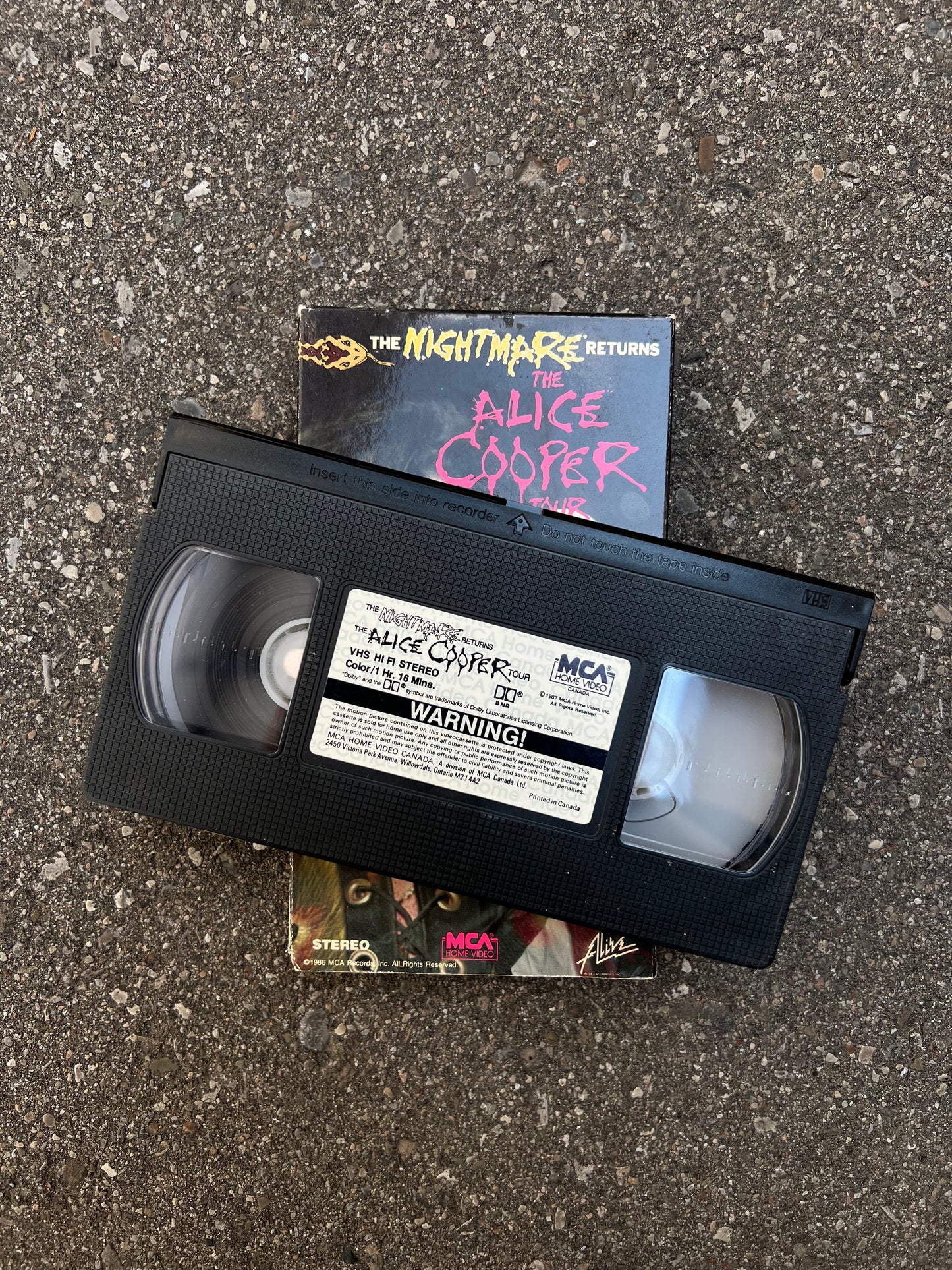1986 The Nightmare Returns The Alice Cooper Tour VHS Tape
