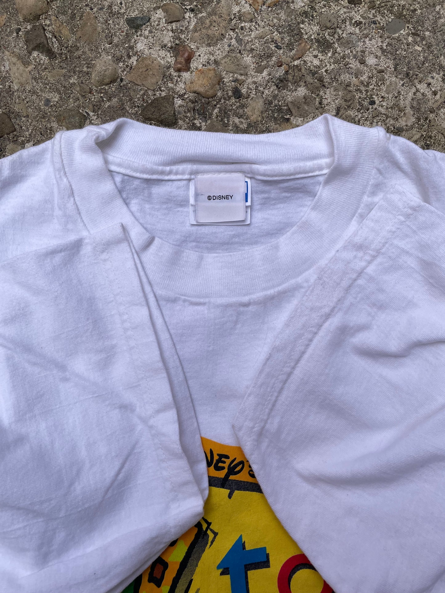 1990's/2000's Disney's One Too Graphic T-Shirt - L