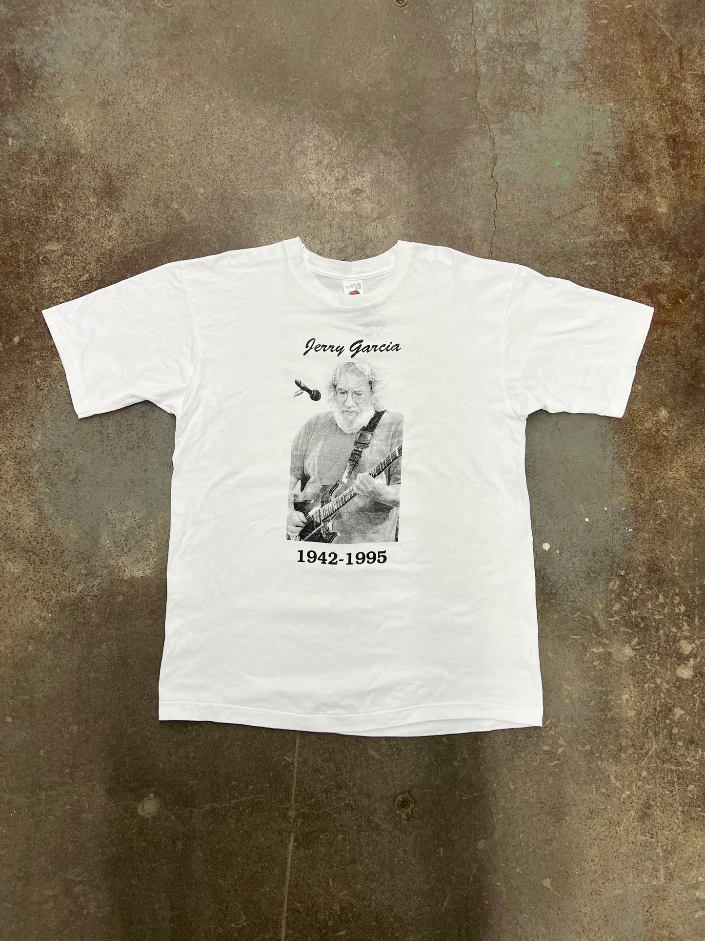 1995 The Grateful Dead Jerry Garcia Memorial Graphic T-Shirt - XL