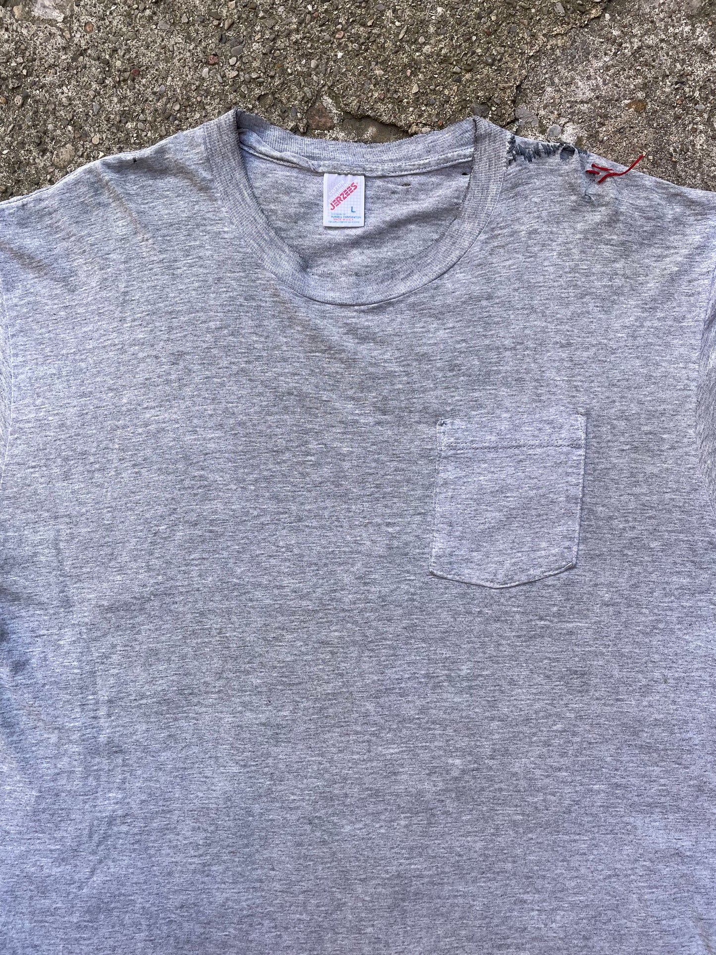 1990's Thrashed Jerzees Blank Grey Pocket T-Shirt - L