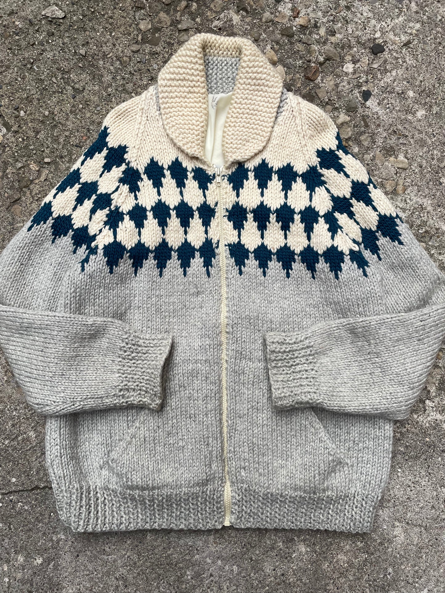 1980's Diamond Patterned Cowichan Knit Sweater - L