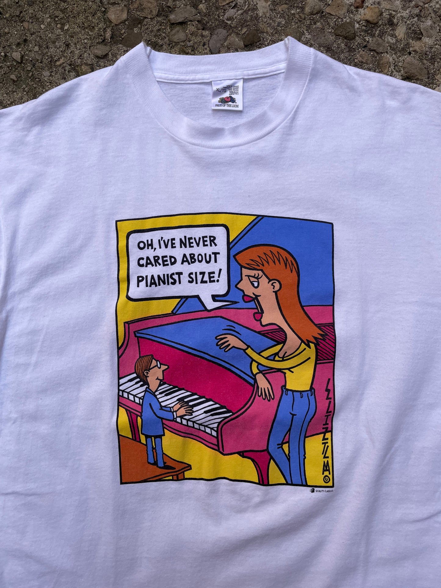 1990's 'I've Never Cared About Pianist Size' Funny Graphic T-Shirt - XL