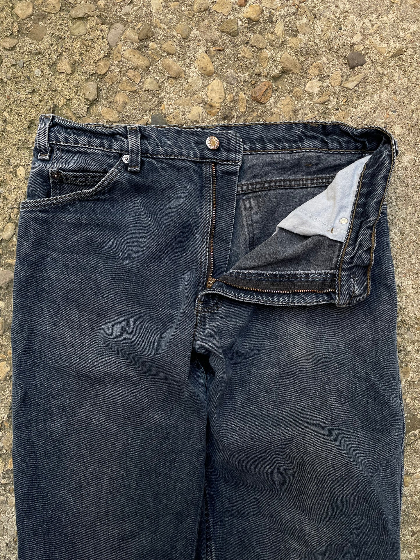 1990 Levi's 550 Dark Wash Denim Jeans - 33