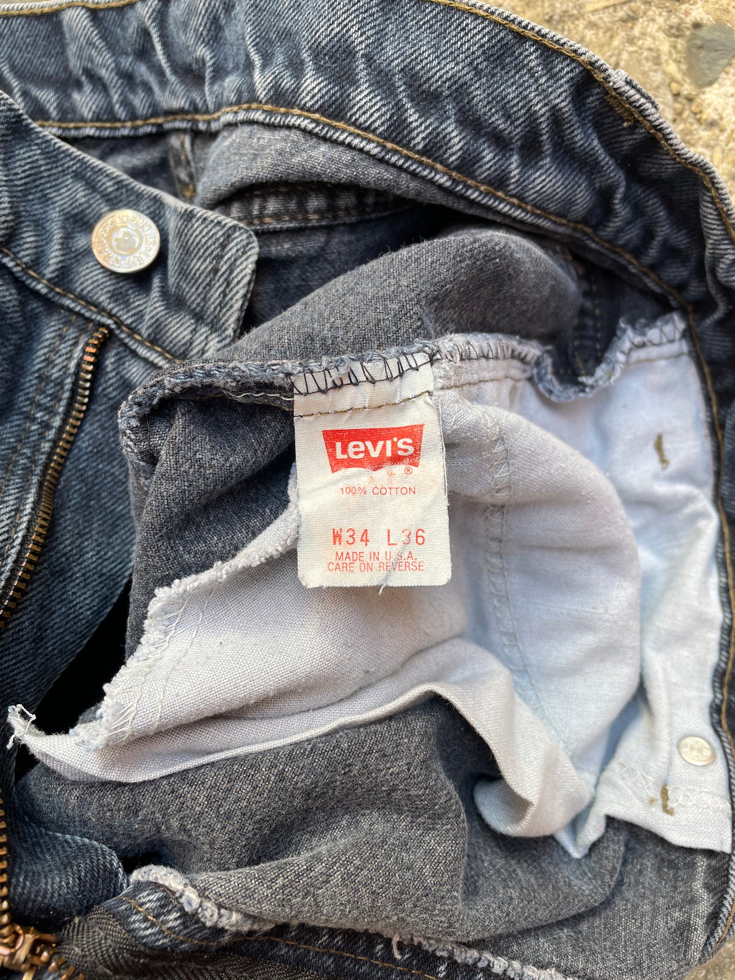 1990 Levi's 550 Dark Wash Denim Jeans - 33