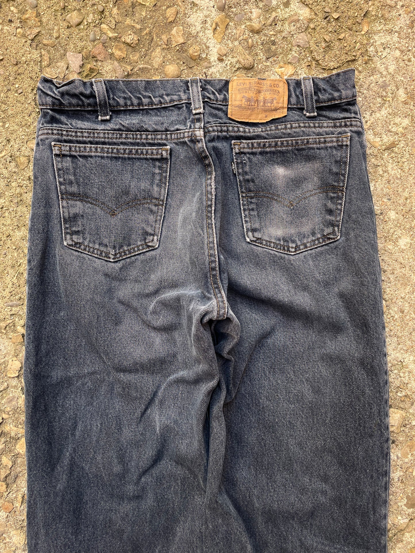 1990 Levi's 550 Dark Wash Denim Jeans - 33