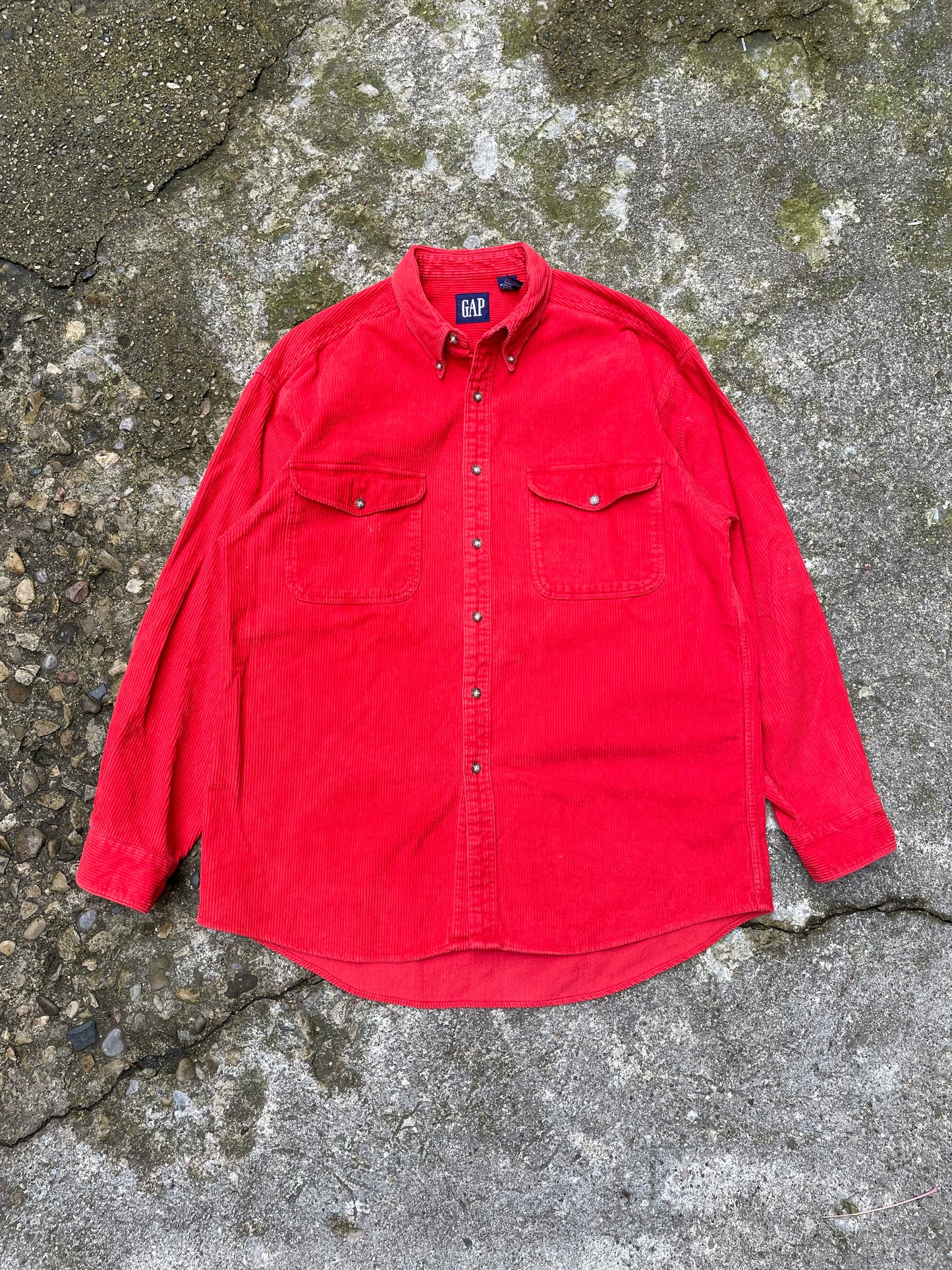 1990's/2000's Gap Corduroy Button Up Shirt - L