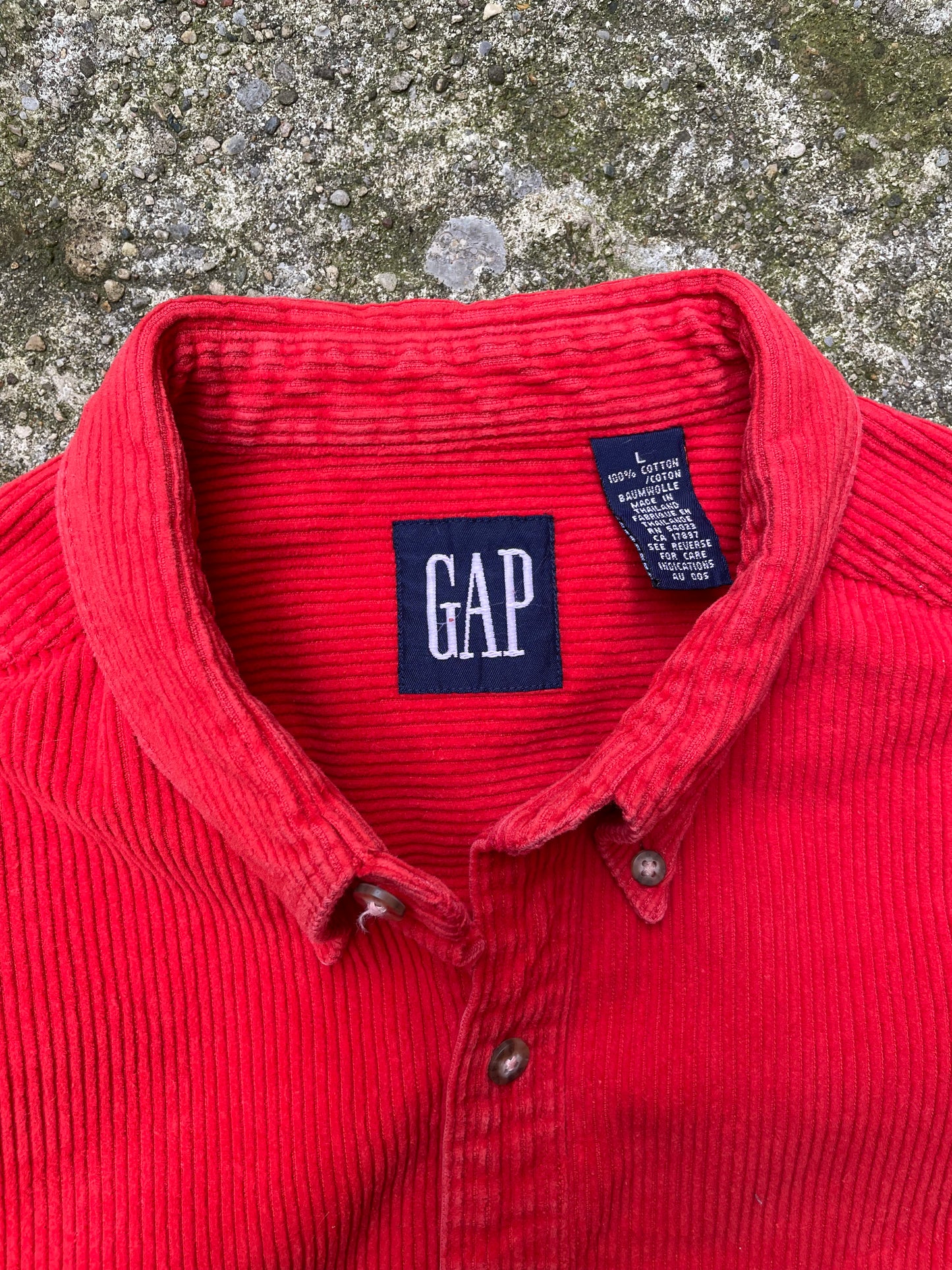 1990's/2000's Gap Corduroy Button Up Shirt - L