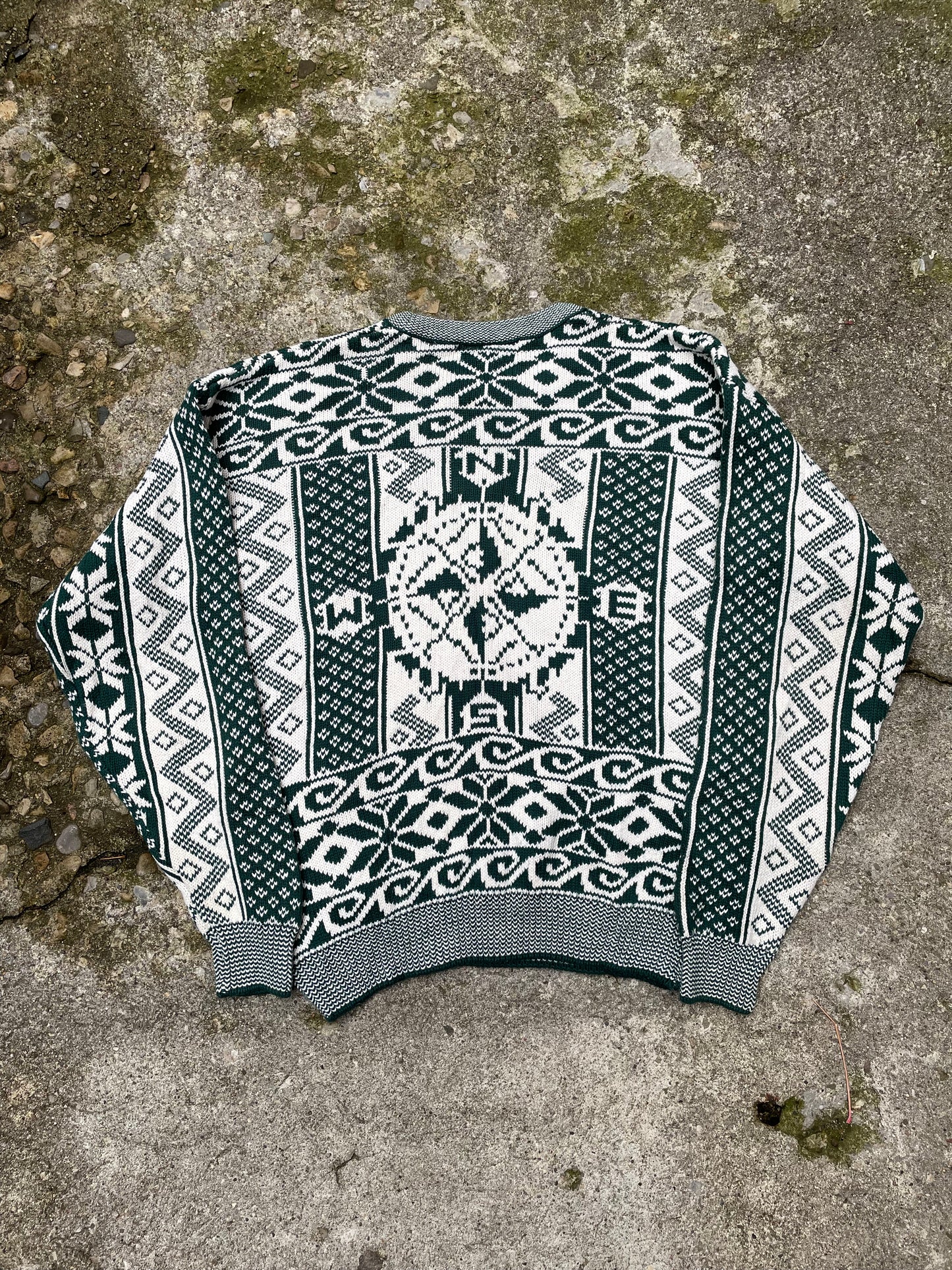 1990's Knights of the Round Table Compass Patterned Knit Sweater - L