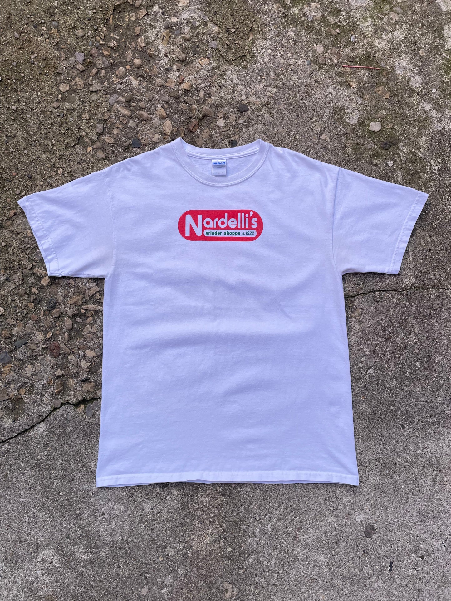 2000's Nardelli's Grinder Shoppe Graphic T-Shirt - L