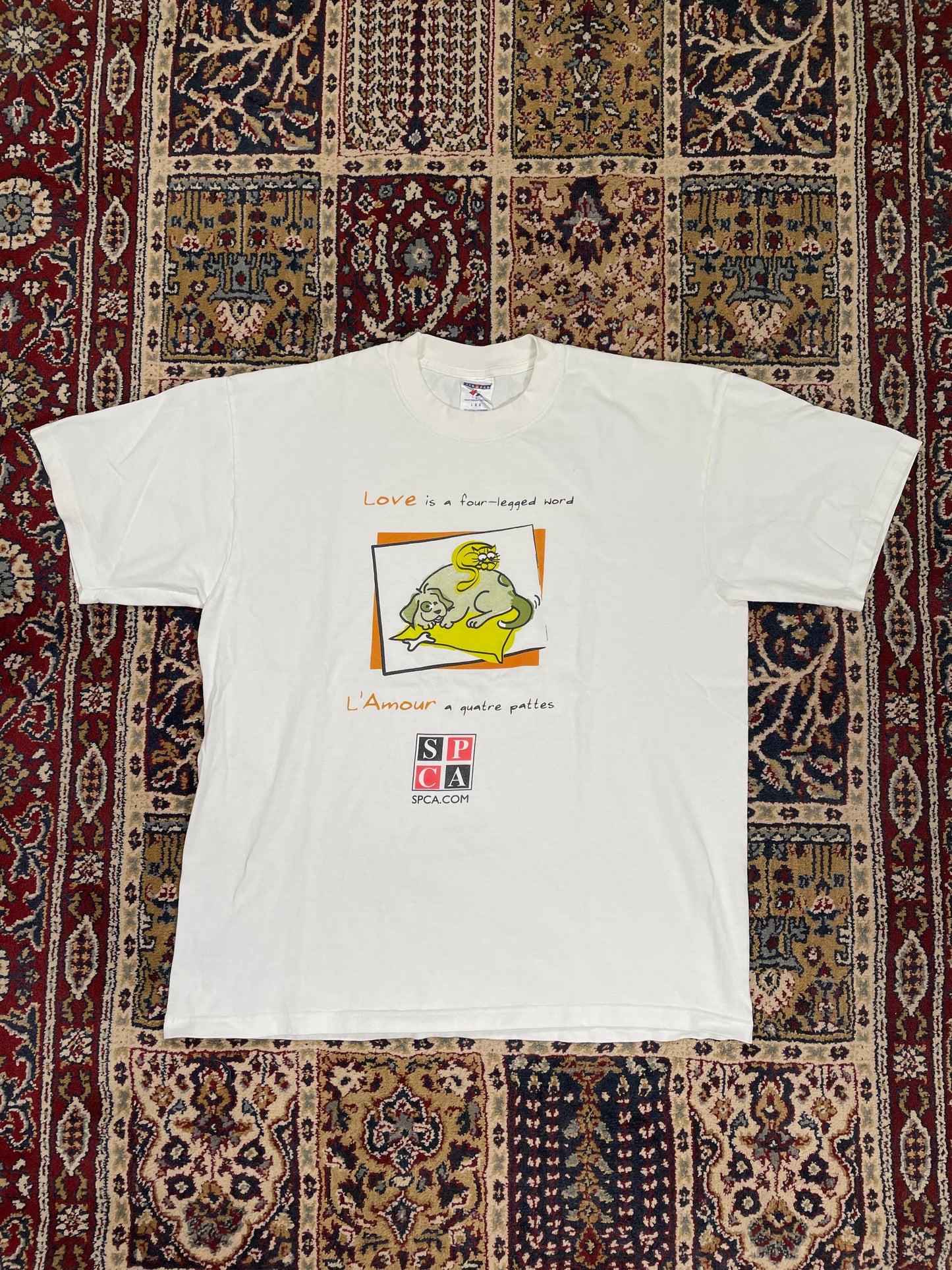 2000's 'Love is a Four-Legged Word' Animal T-Shirt - L