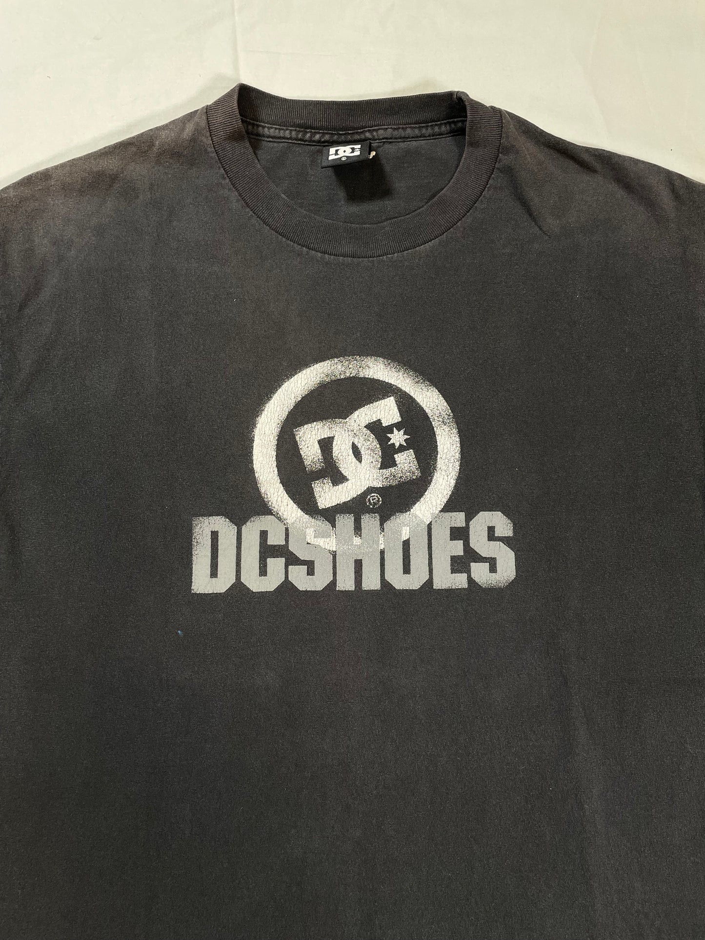 2000's DC Shoe Co Graphic Logo T-Shirt - L