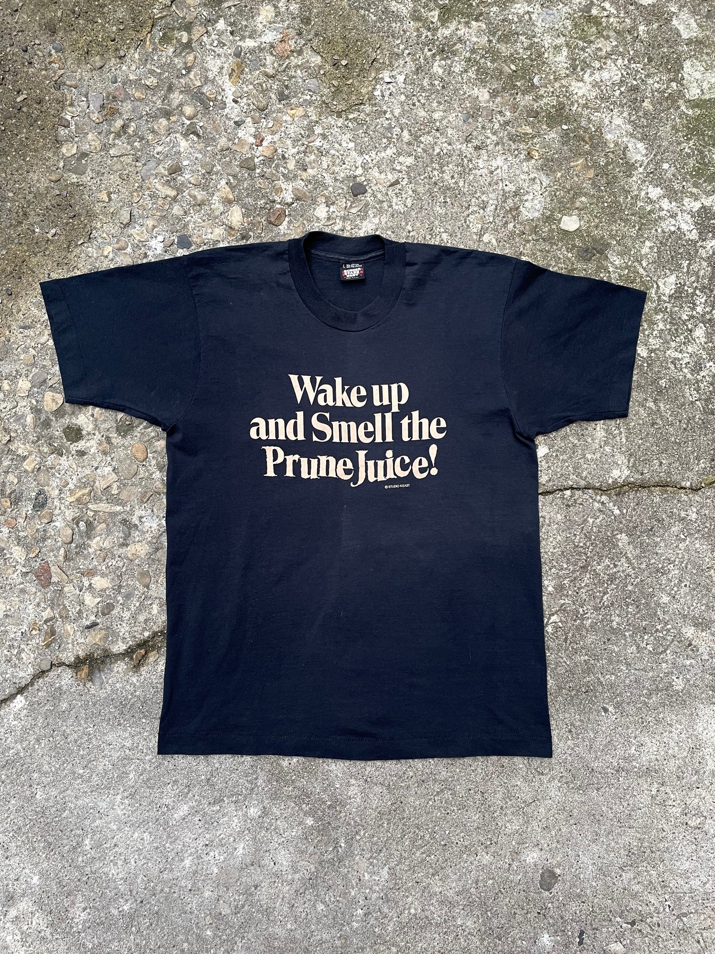 1990's 'Wake Up and Smell the Prune Juice' Graphic T-Shirt - L