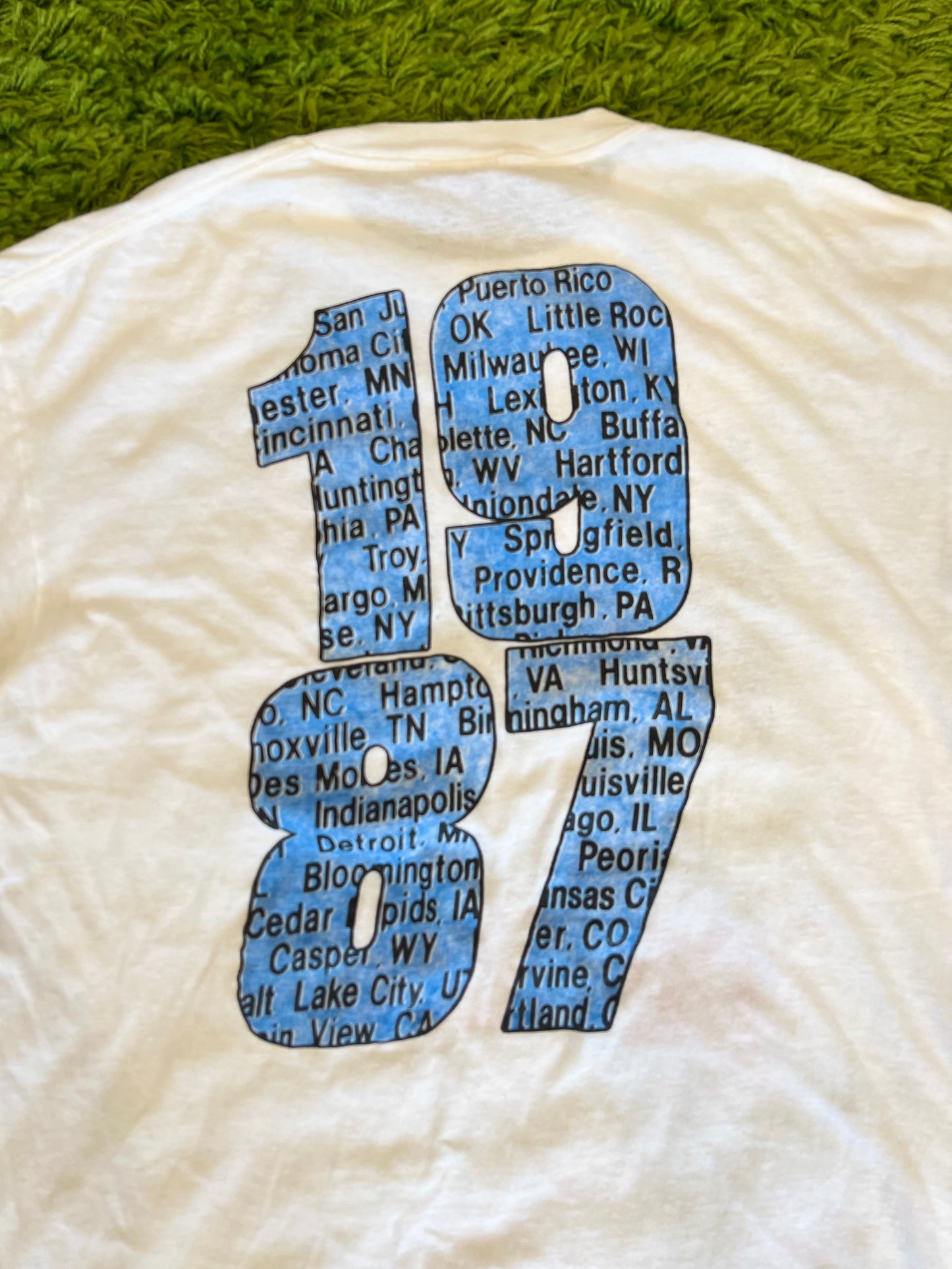 1987 Bon Jovi 'The Tour' Band T-Shirt - L