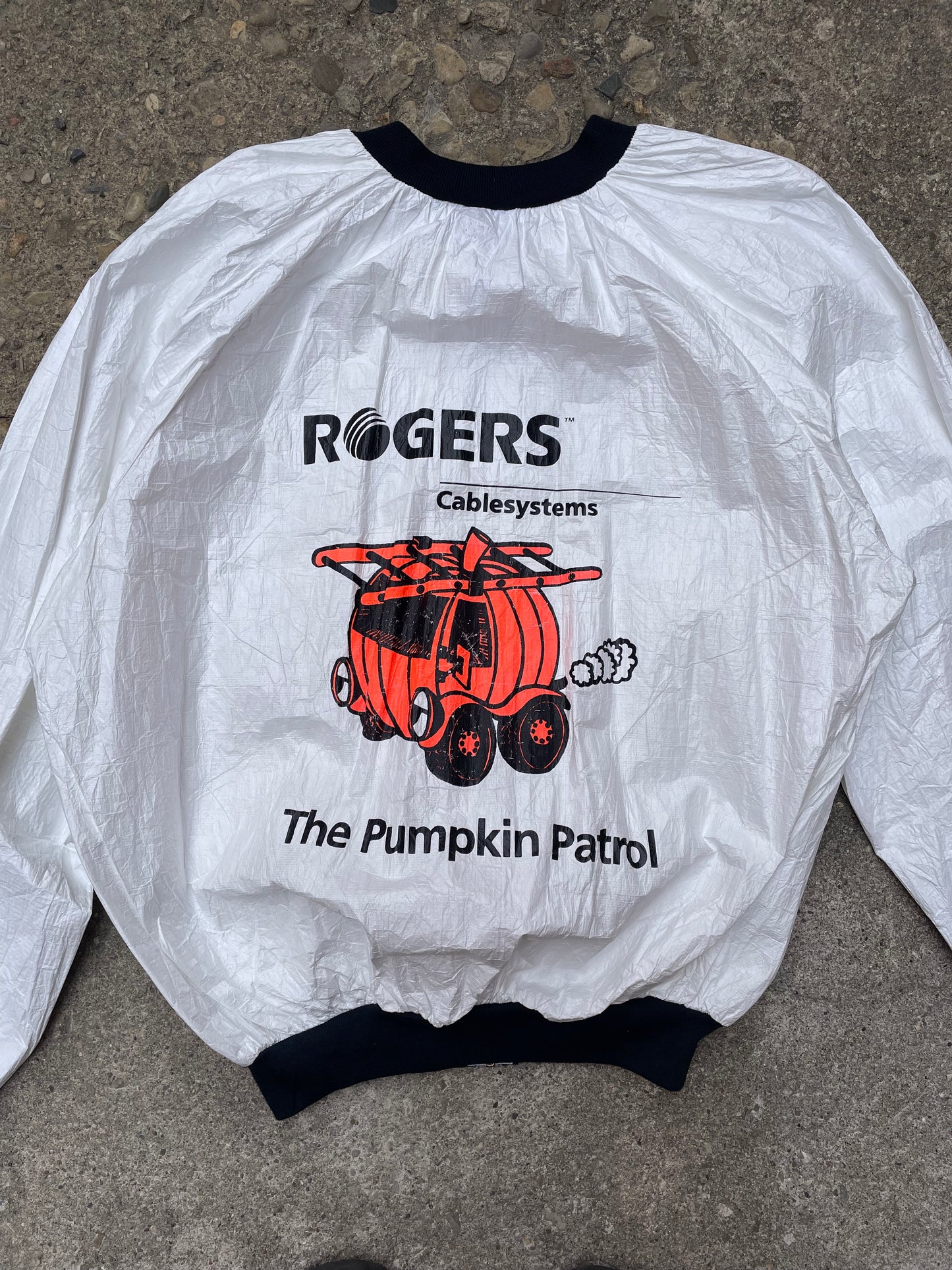 1980's/1990's Rogers Communications 'Pumpkin Patrol' Tyvek Jacket - L