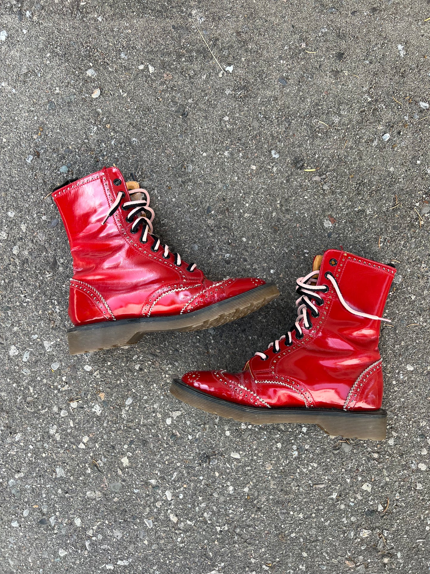 1980's/1990's Doc Martens 5729 Red Patent Leather Wingtip Derby Boots - Women's 7.5