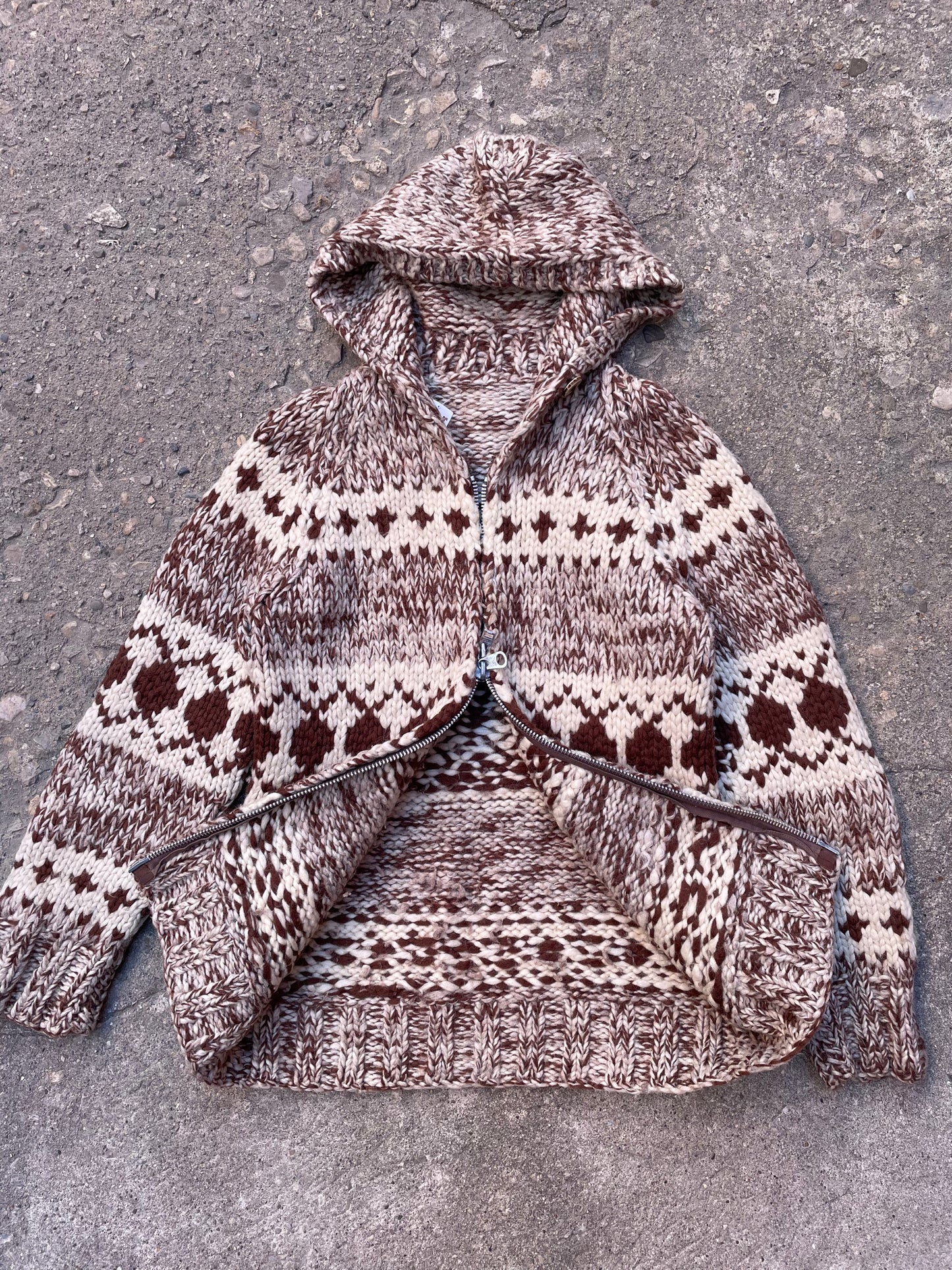 1970's Hooded Cowichan Knit Sweater - L