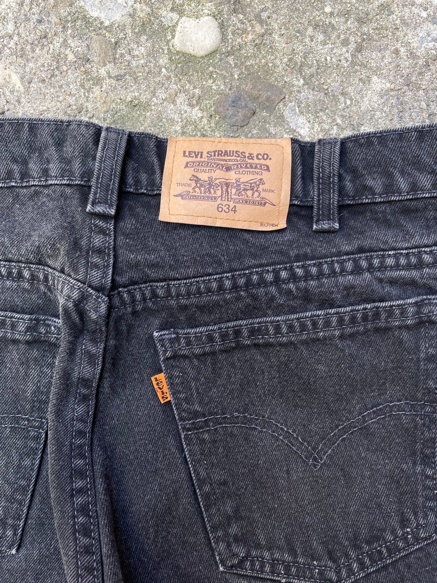1990's Levi's 634 Orange Tab Black Denim Jeans - 32