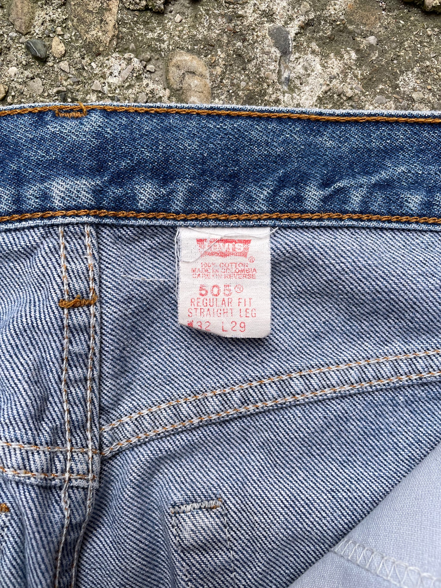 1998 Levi's 505 Faded Denim Jeans - 32